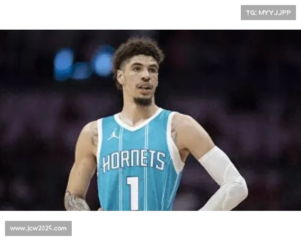 黄蜂主场迎战雷霆，拉梅洛·鲍尔与亚历山大青年军对决引关注