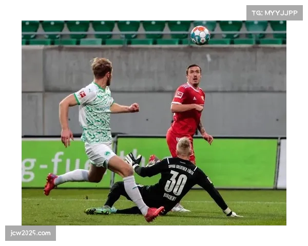 前德甲球员涉嫌税务欺诈案开庭，案件涉及数百万欧元。